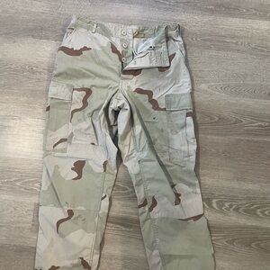 Men’s Vintage Desert Camo Medium-Short